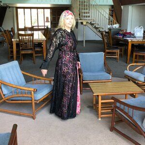 Vampire tapered black lace maxi full length duster jacket size small